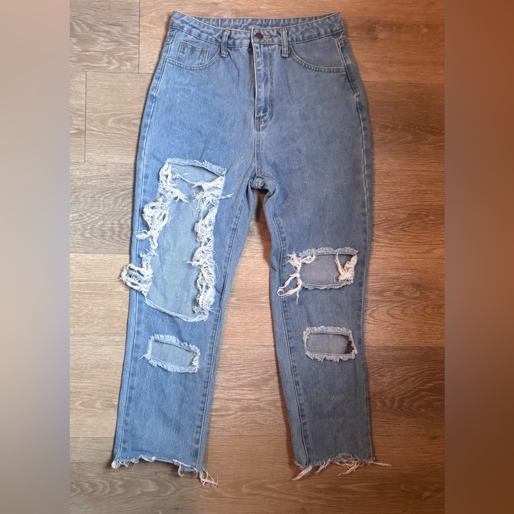 SHEIN high waisted distressed women’s size Medium (6) jeans